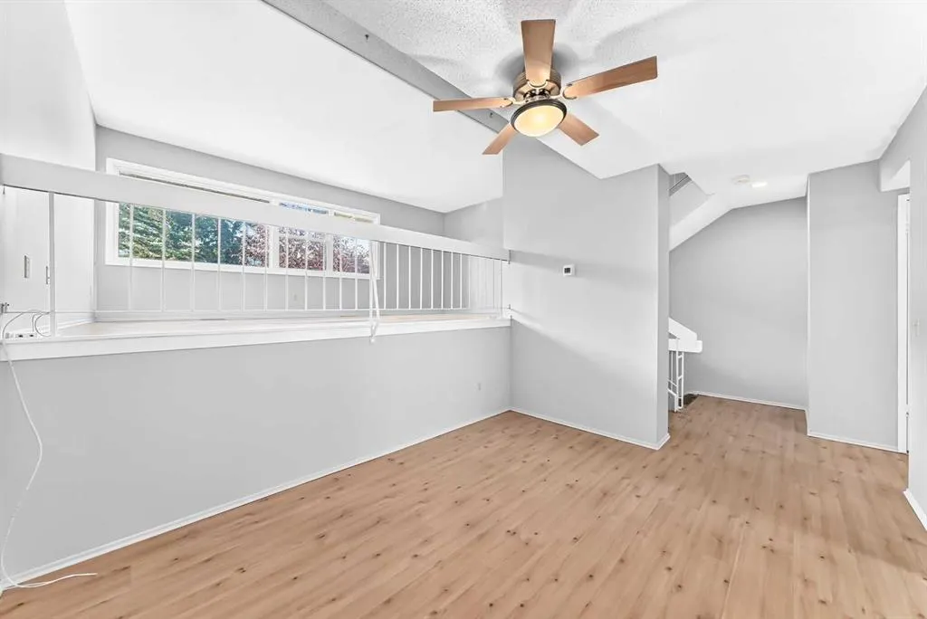 410 Brae Glen Crescent SW