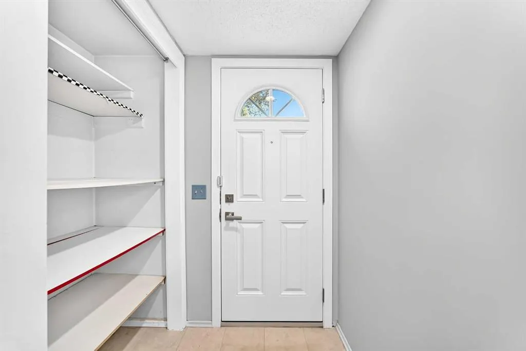 410 Brae Glen Crescent SW