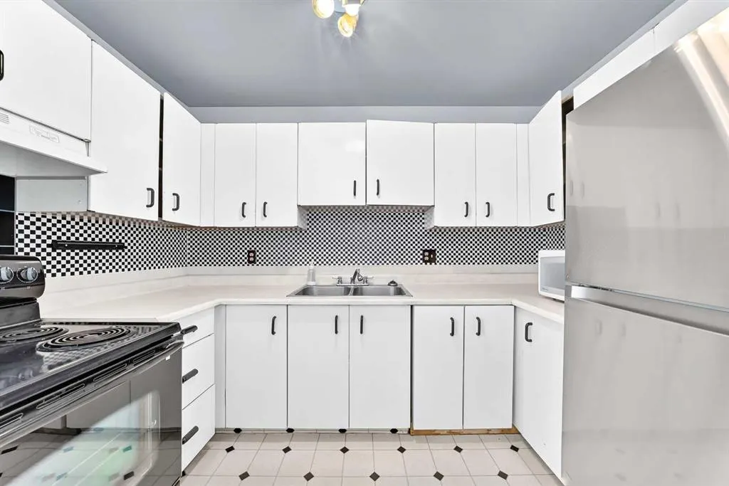 410 Brae Glen Crescent SW