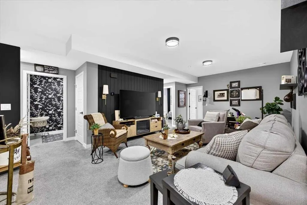 259 Marina Cove SE