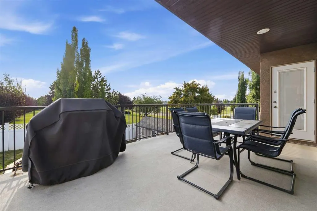 125 Ainsworth Crescent