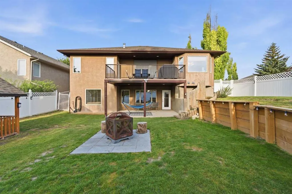 125 Ainsworth Crescent