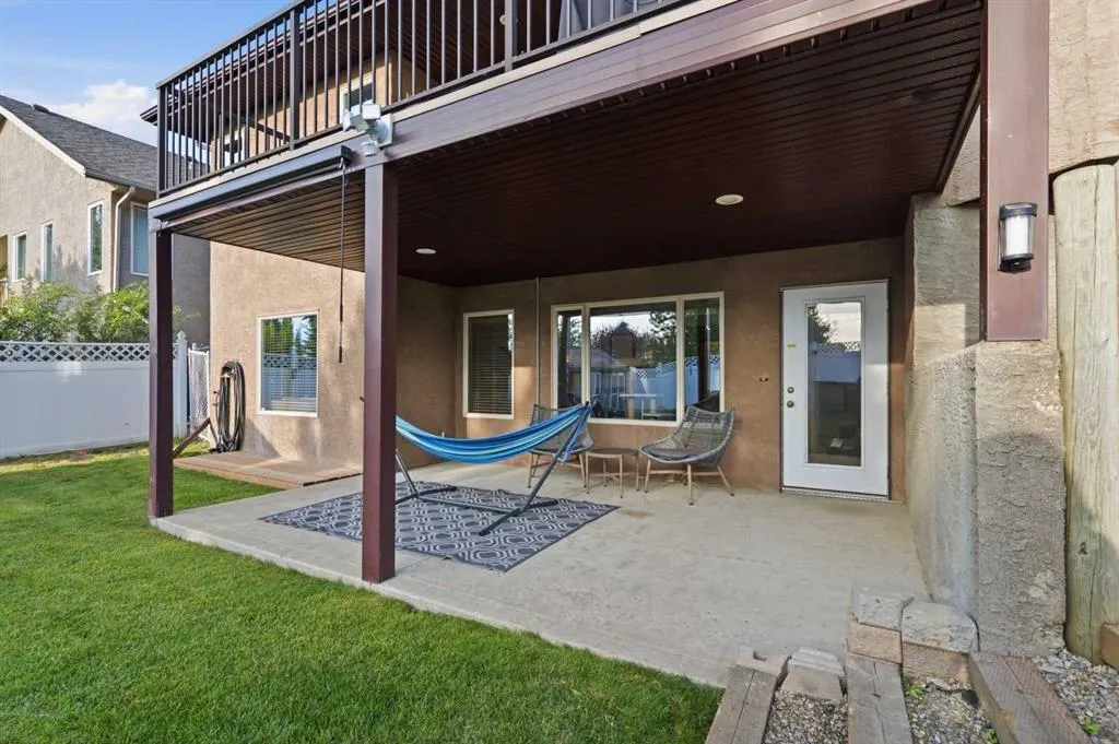 125 Ainsworth Crescent