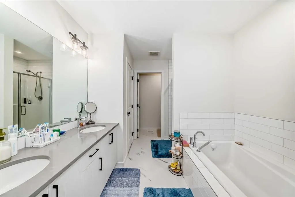 248 Lavender Manor SE