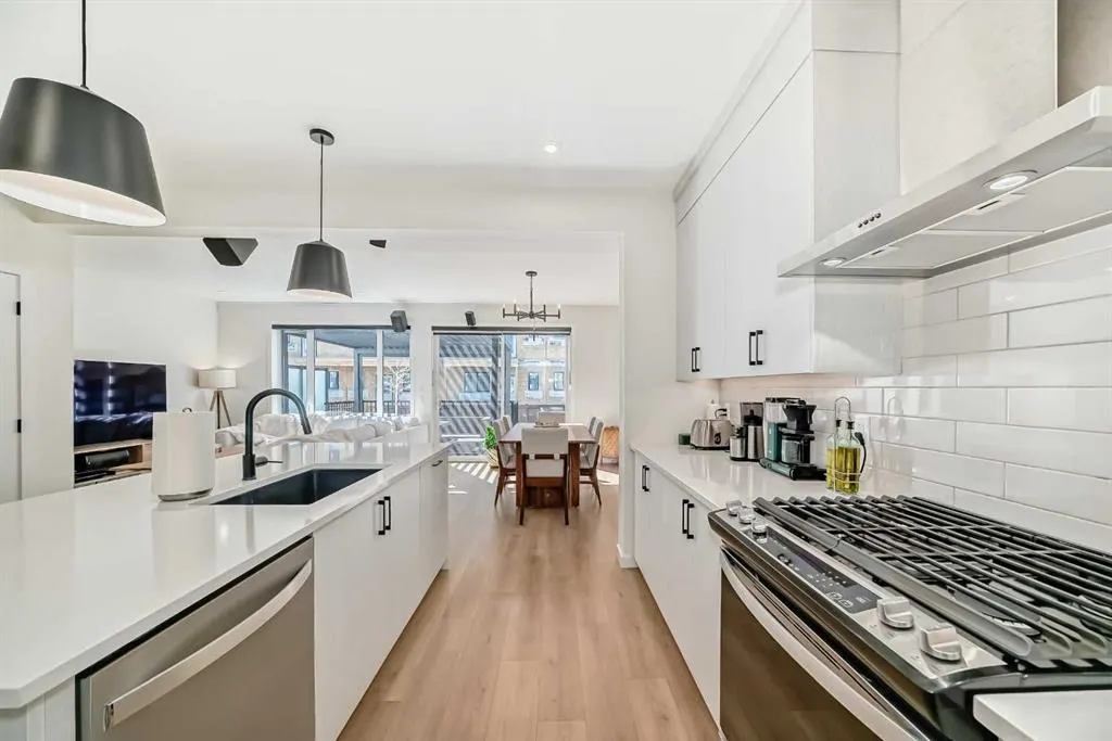248 Lavender Manor SE