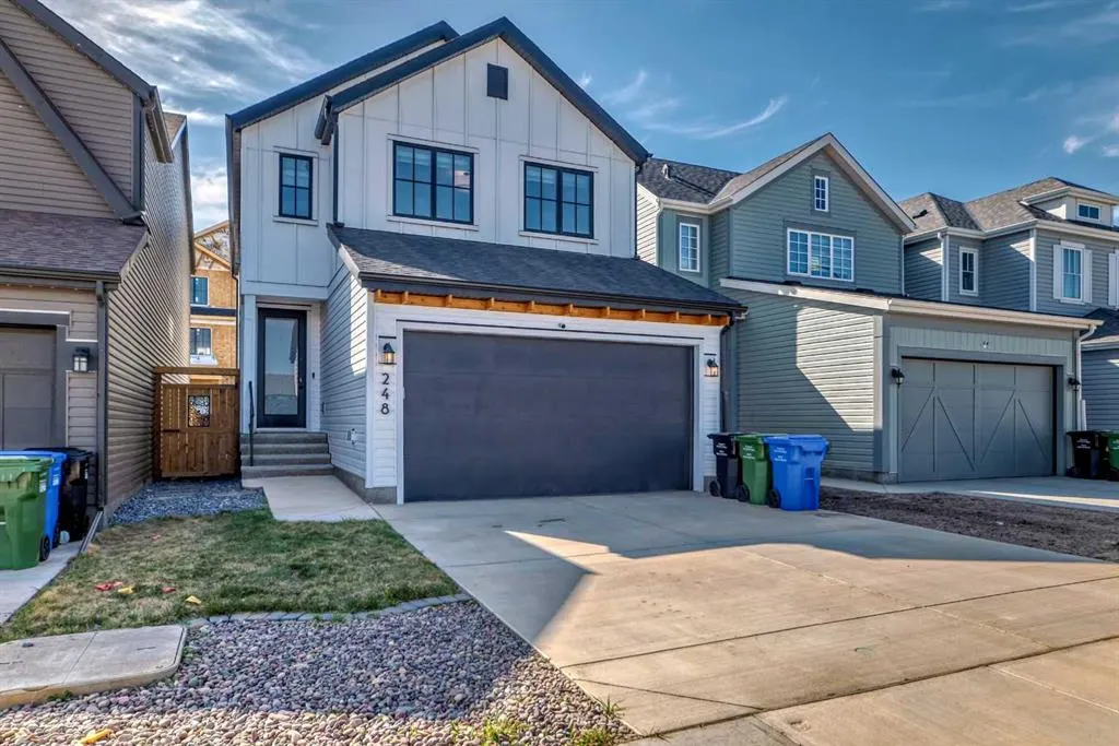 248 Lavender Manor SE