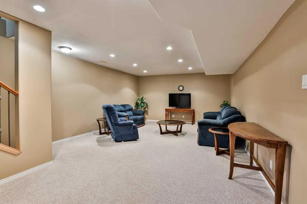 150 Fairmont Road S #8