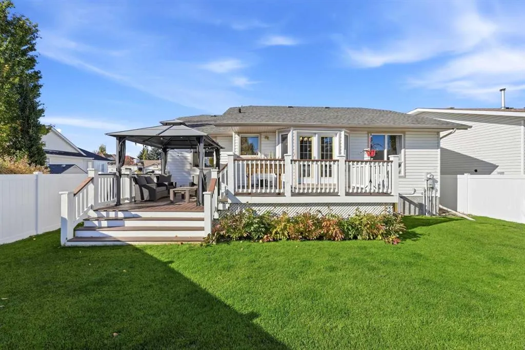 123 Robinson Crescent