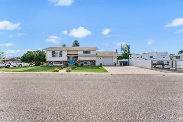3 Ross Heights Place SE