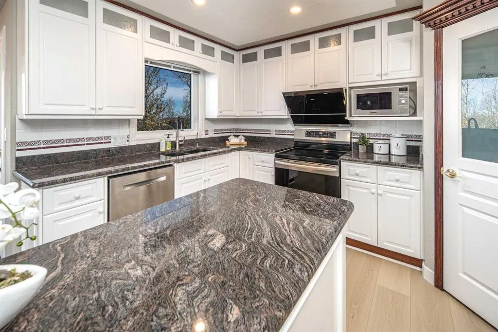 269 Hamptons Landing NW