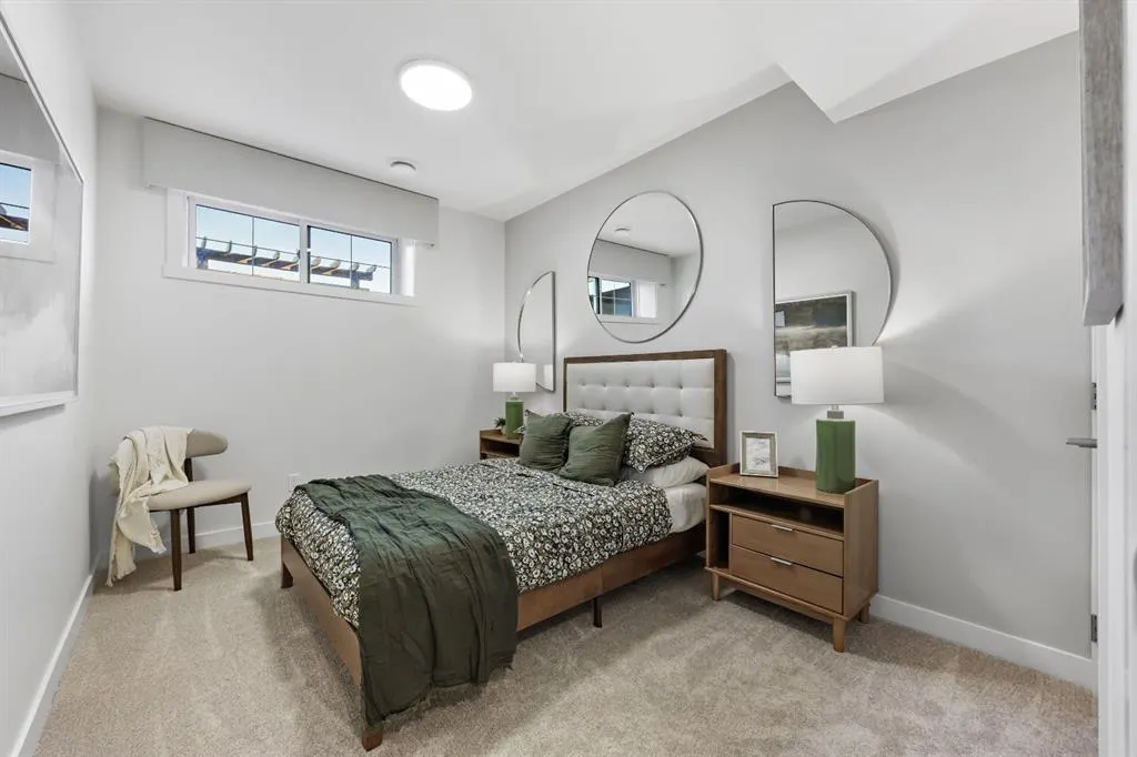 5 Monarch Bend