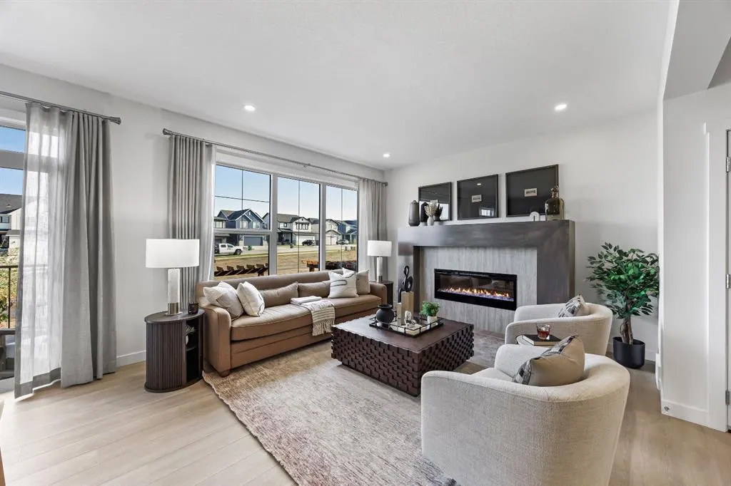 5 Monarch Bend