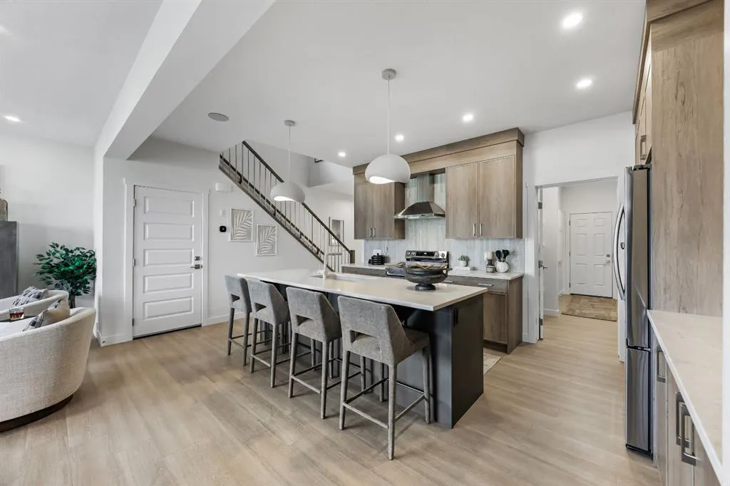 5 Monarch Bend