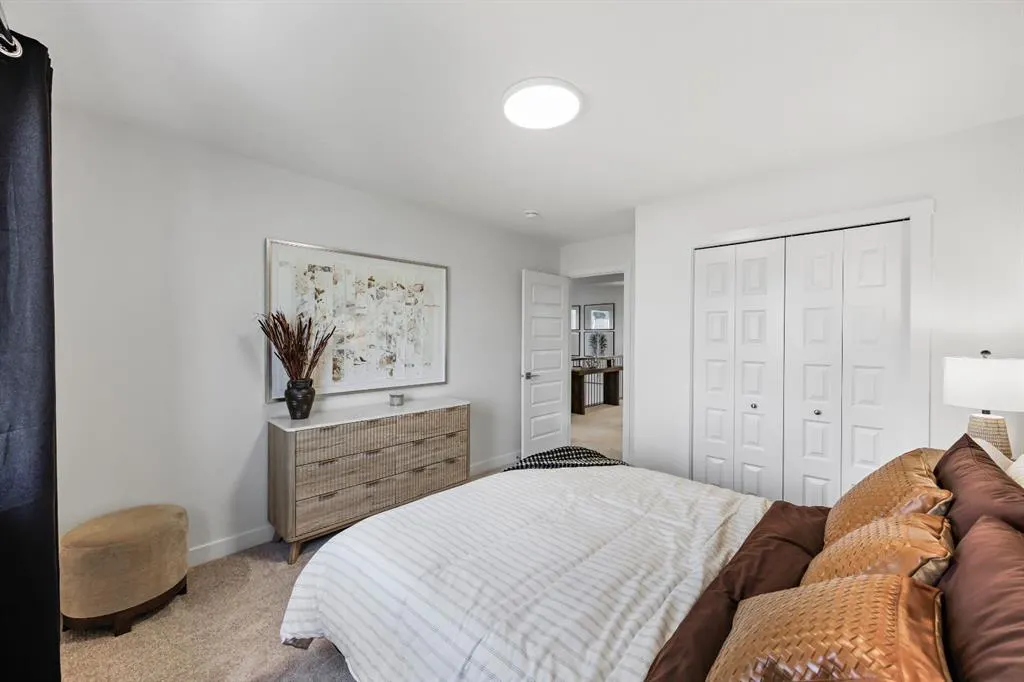 5 Monarch Bend
