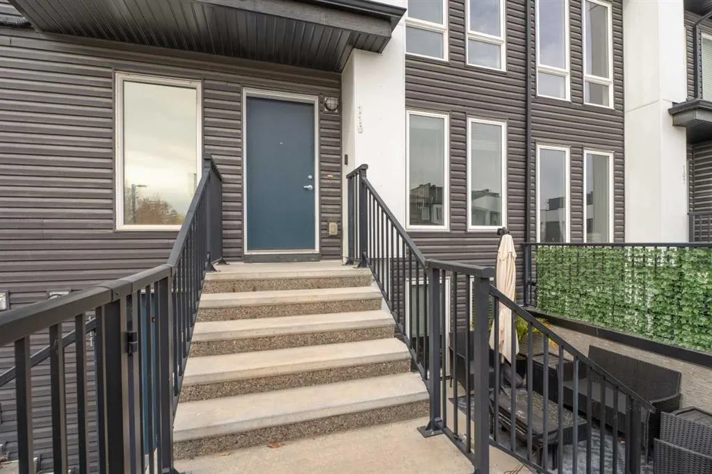 338 Seton Circle SE #110