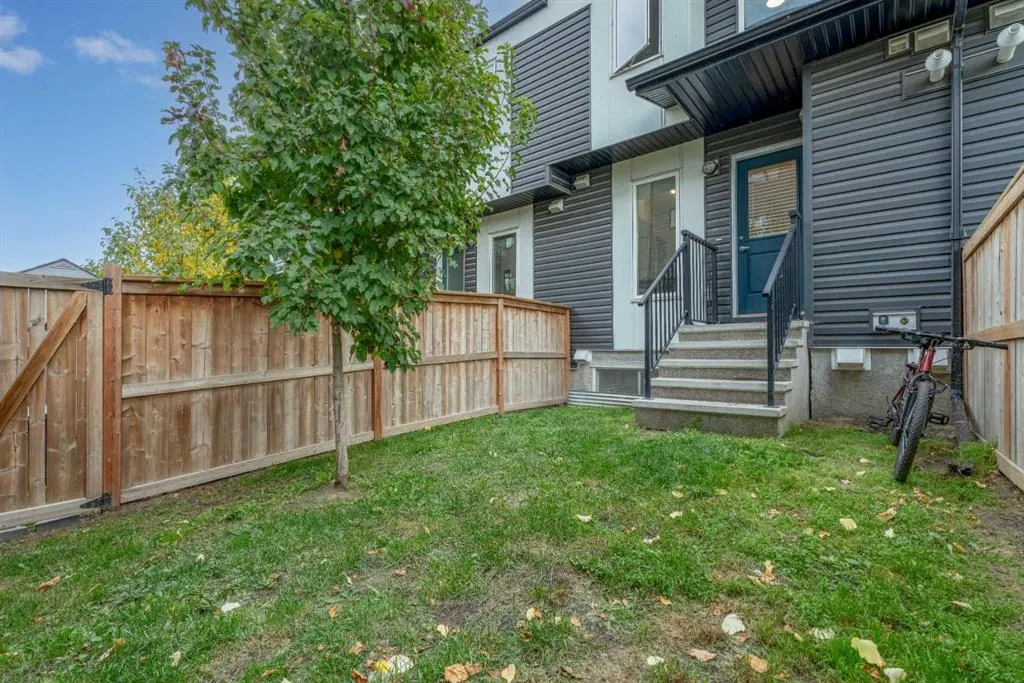 338 Seton Circle SE #110