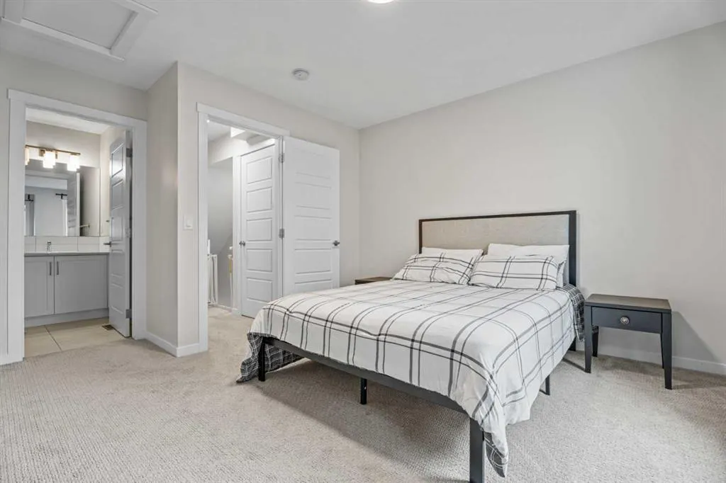 338 Seton Circle SE #110