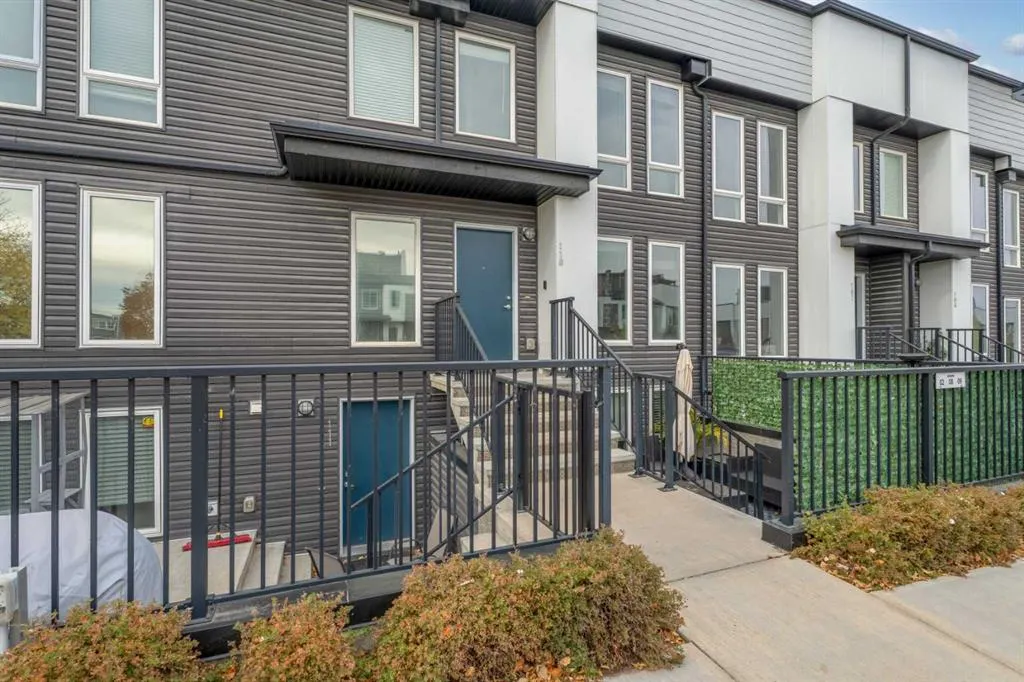 338 Seton Circle SE #110
