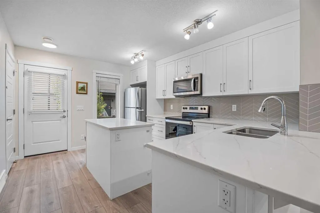 338 Seton Circle SE #110