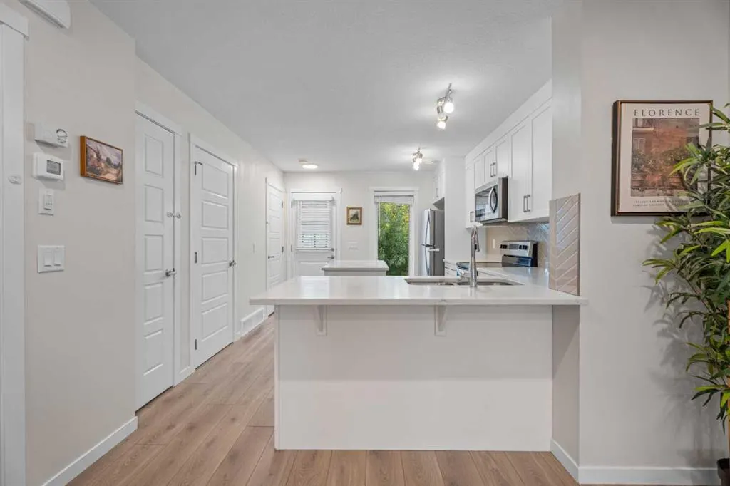 338 Seton Circle SE #110