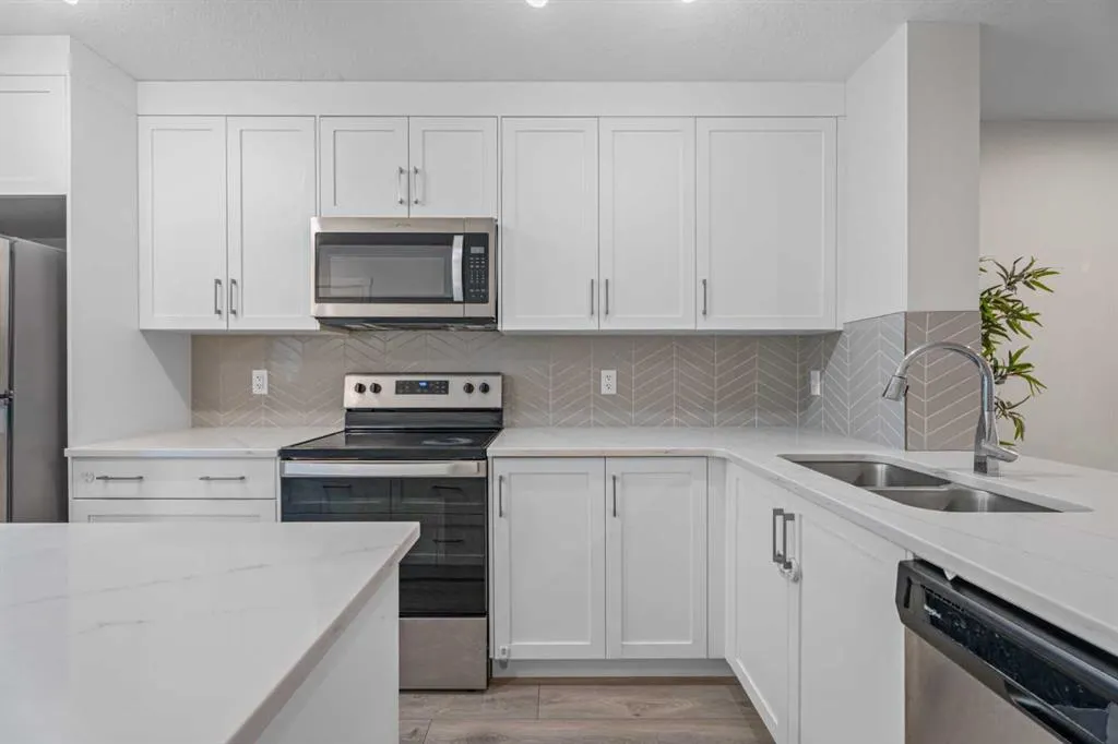 338 Seton Circle SE #110