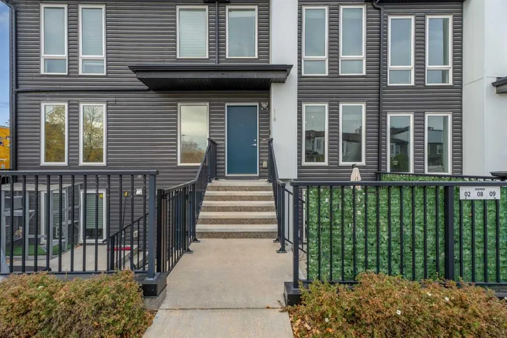 338 Seton Circle SE #110