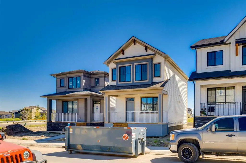 416 Montrose Crescent SE
