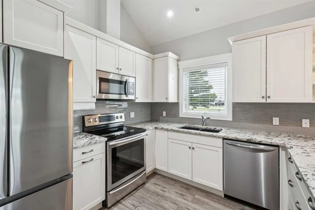 20 River Heights View #2