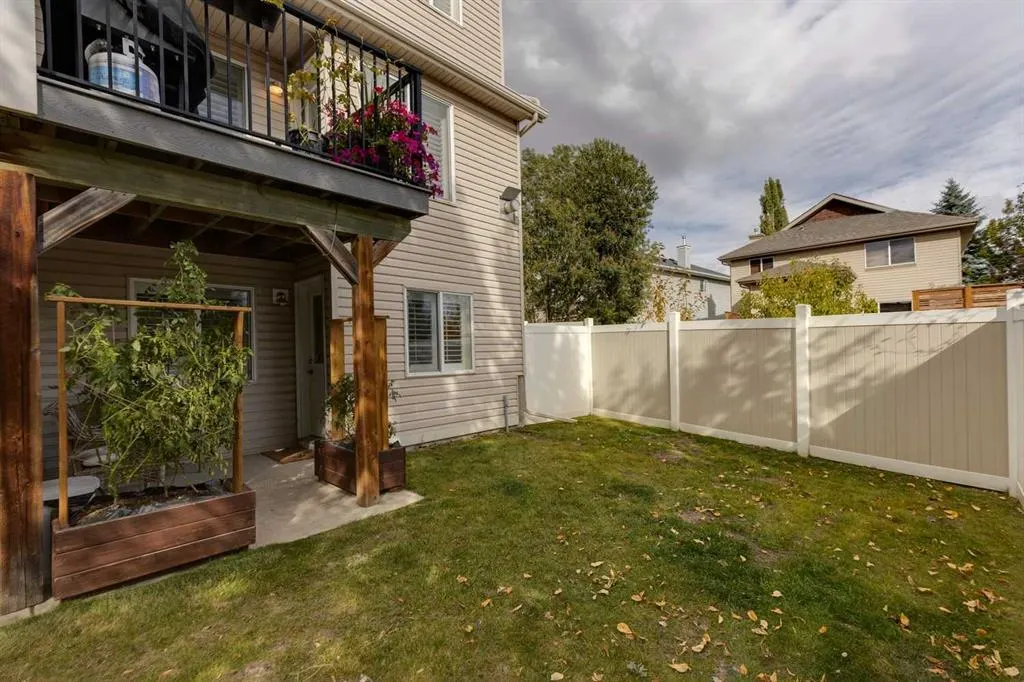 35 Royal Oak Gardens NW