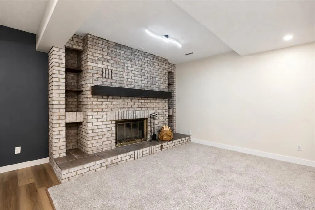 222 Berens Place