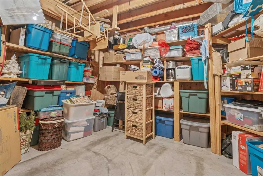 87 Manyhorses Drive