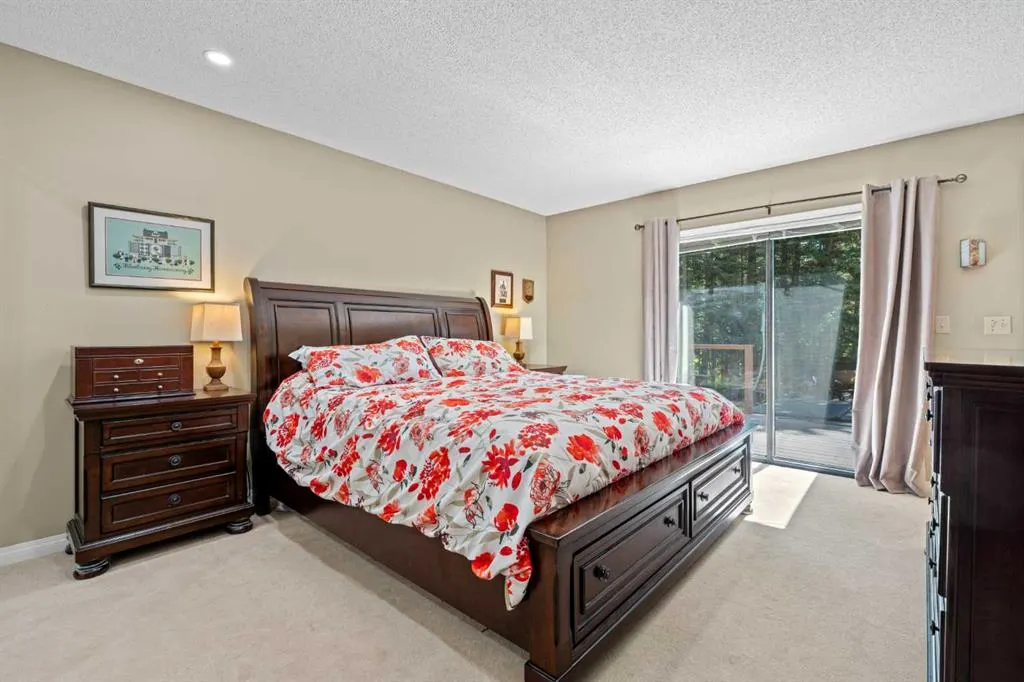 87 Manyhorses Drive