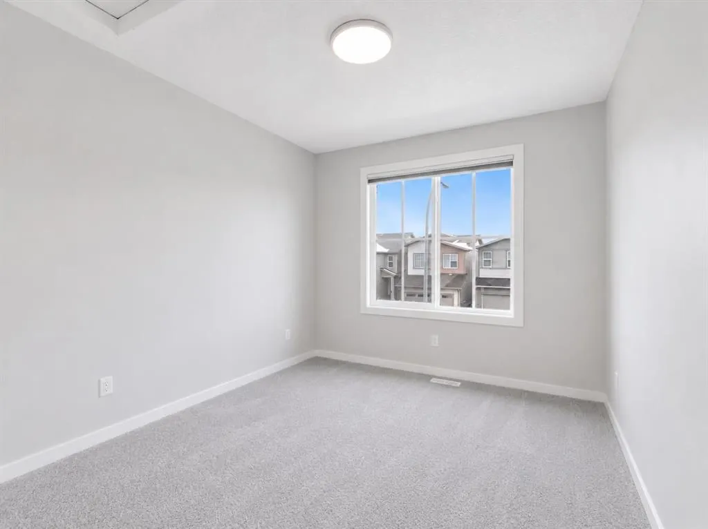 34 Belvedere Green SE
