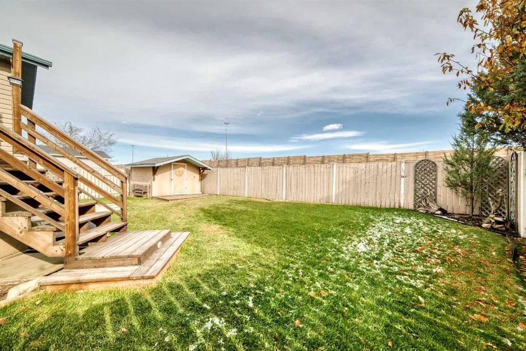 106 Elizabeth Way SE