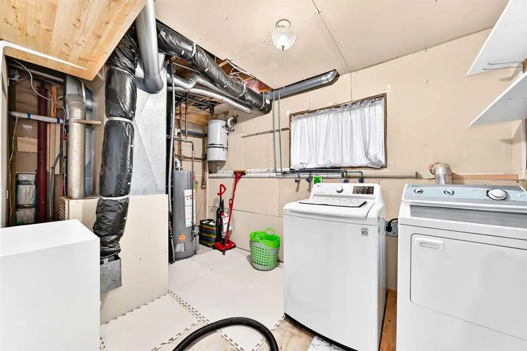 106 Elizabeth Way SE