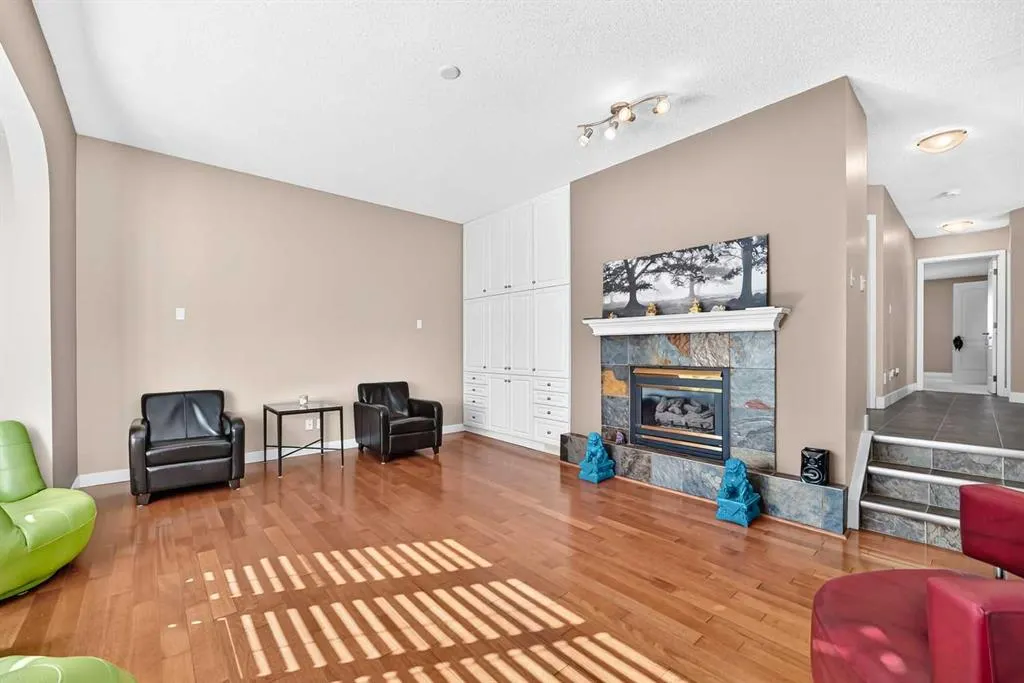 826 Applewood Drive SE