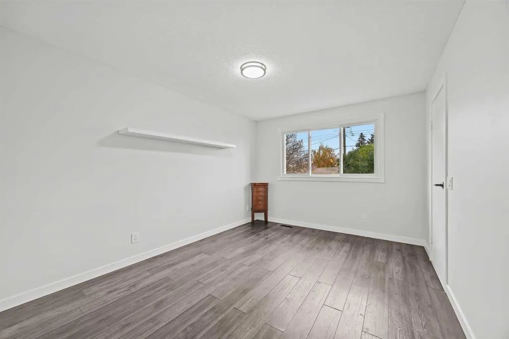 467 Queen Charlotte Road SE