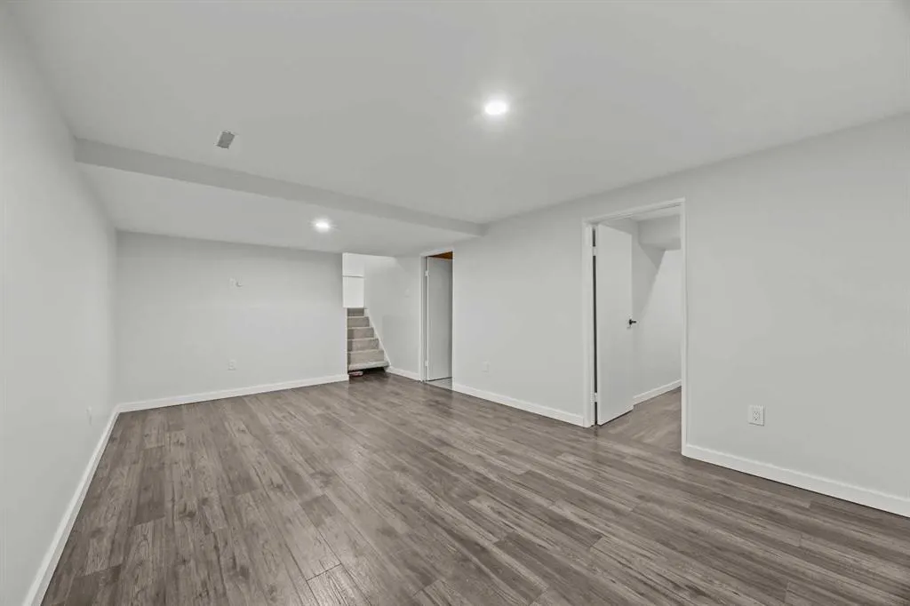 467 Queen Charlotte Road SE