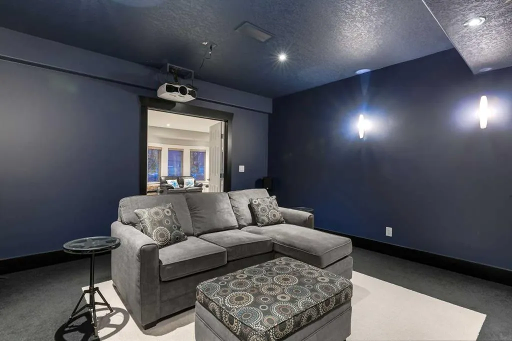 129 ROYAL Bay NW
