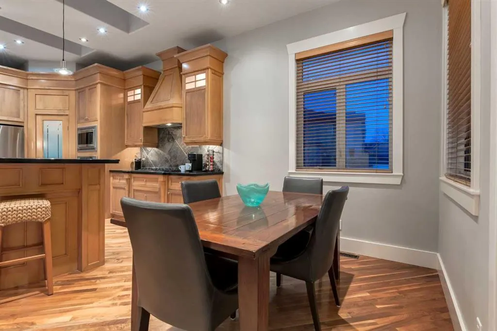 129 ROYAL Bay NW