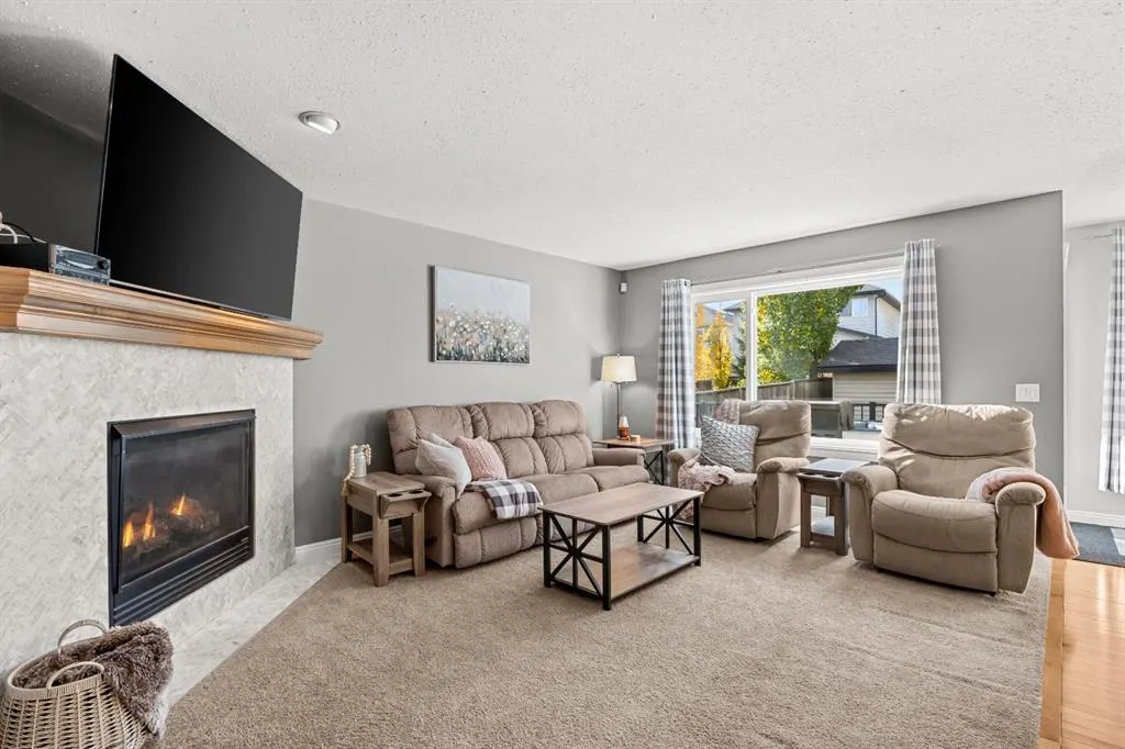 176 Royal Oak Terrace NW