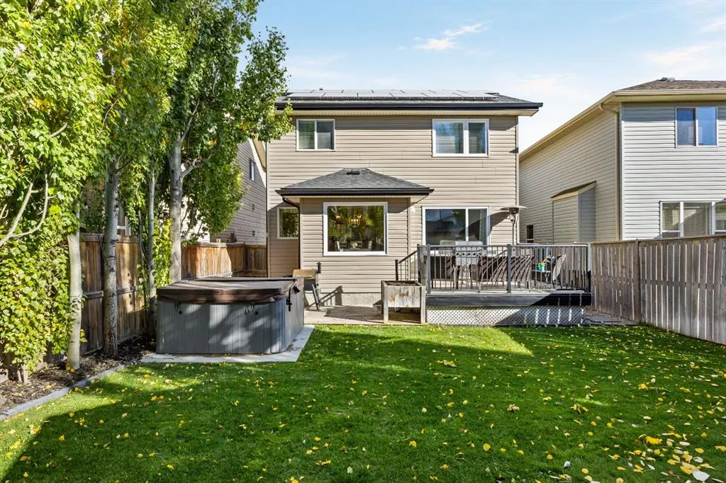 176 Royal Oak Terrace NW