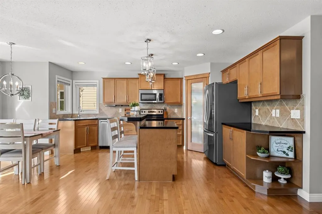 176 Royal Oak Terrace NW