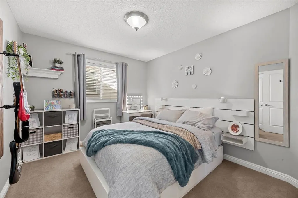 176 Royal Oak Terrace NW