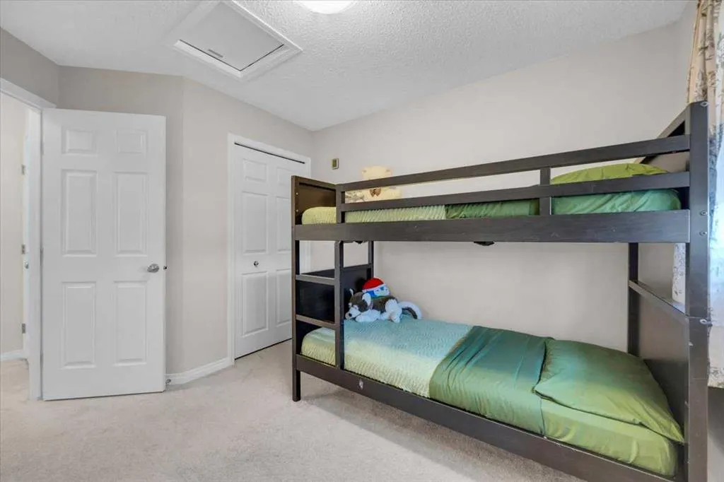 78 Walcrest Way SE