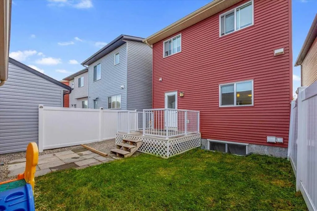 78 Walcrest Way SE