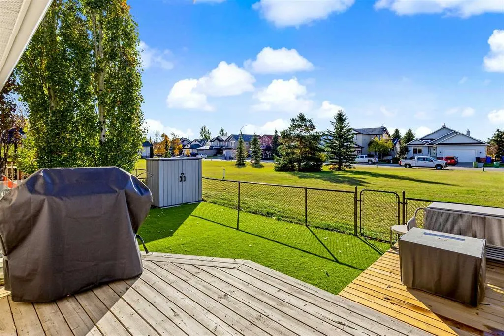 224 Hillvale Crescent