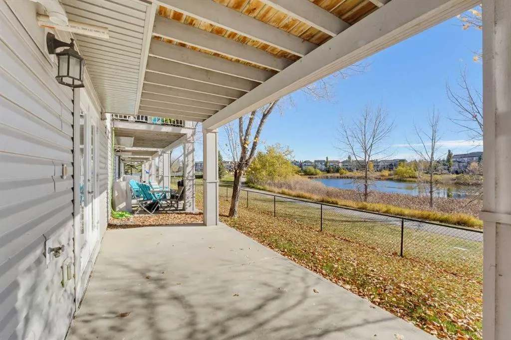 48 Copperstone Cove SE