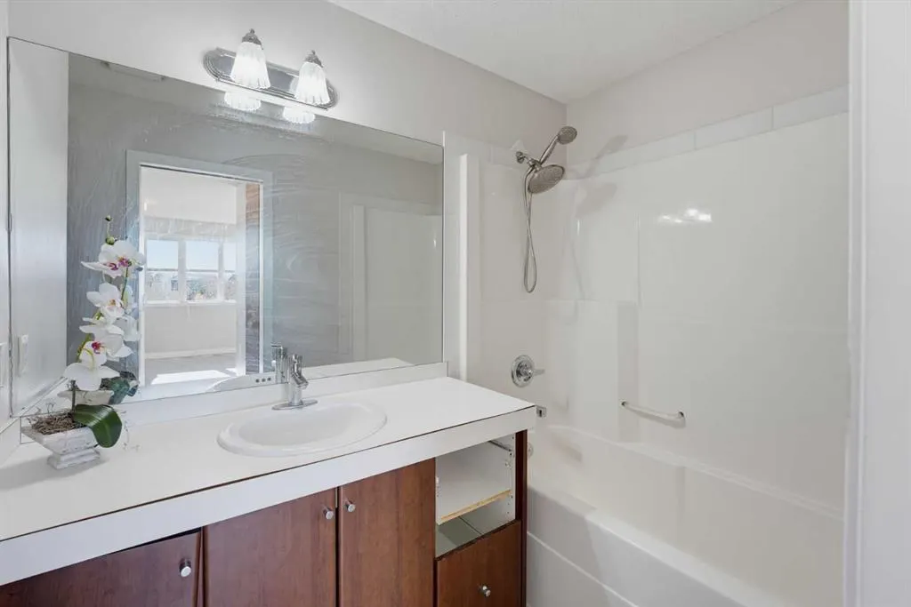 48 Copperstone Cove SE