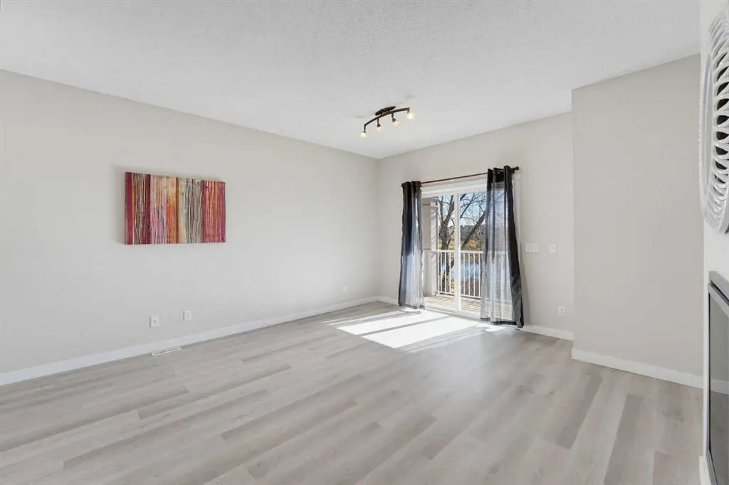 48 Copperstone Cove SE